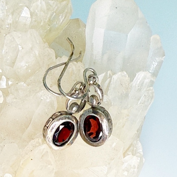 Jewelry - Elegant Silver and Red Garnet Gemstone Earrings!
